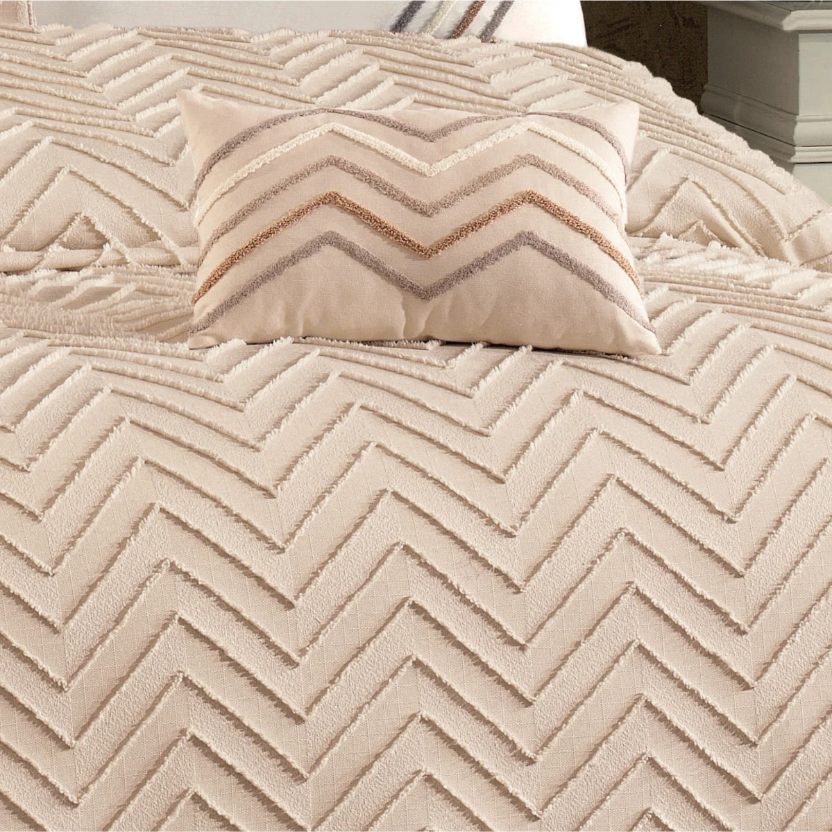 Almila 7 Stück 100% Chenille Pike Set