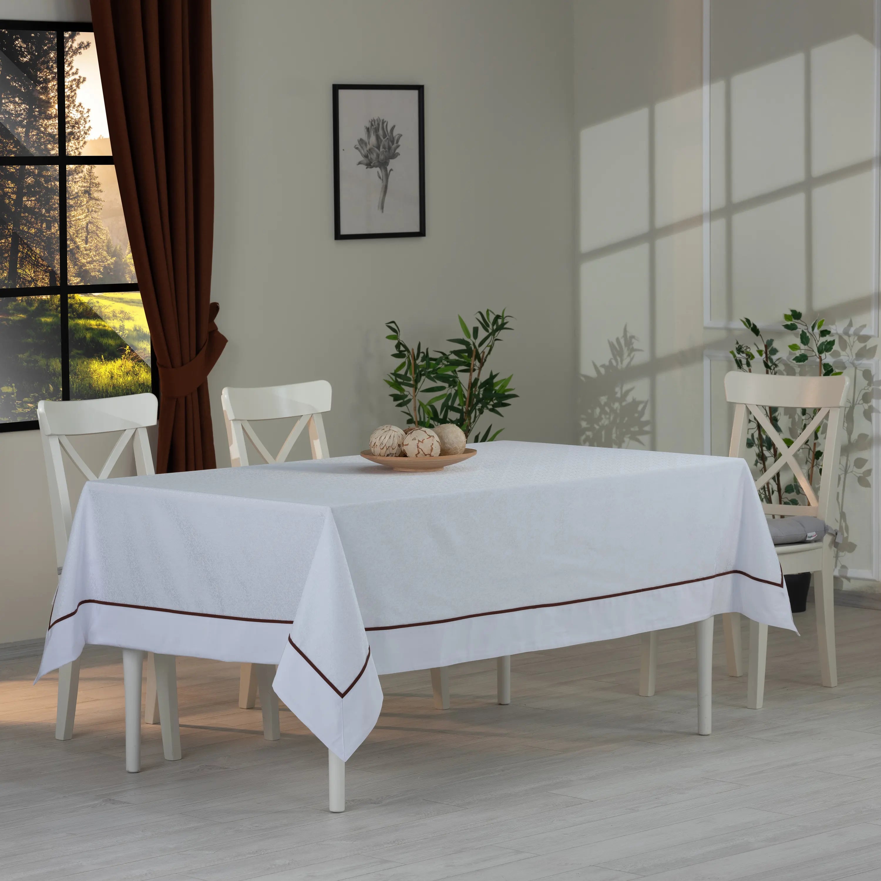 Daisy Jacquard Tischdecke Weiß - 160x220 cm