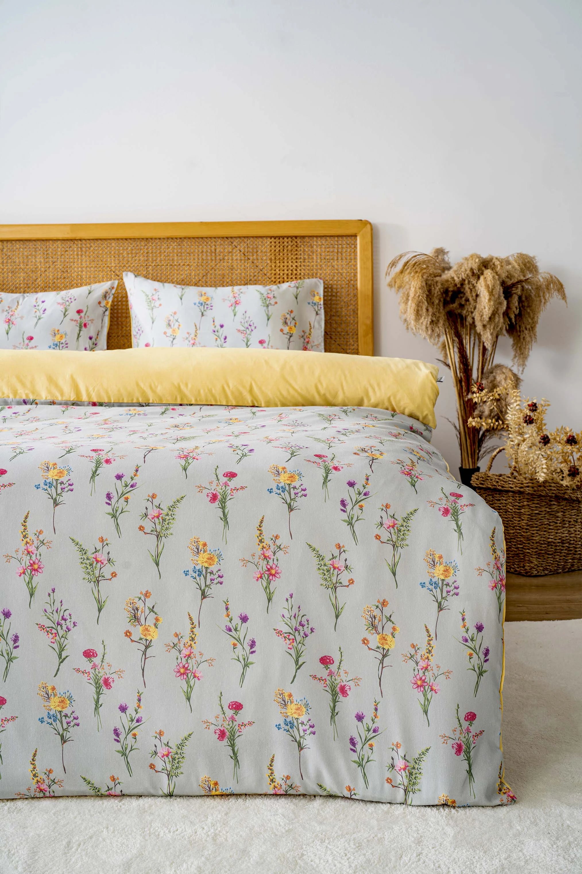 Bougainvillea Bedding Set - Polycotton - 200x215 cm