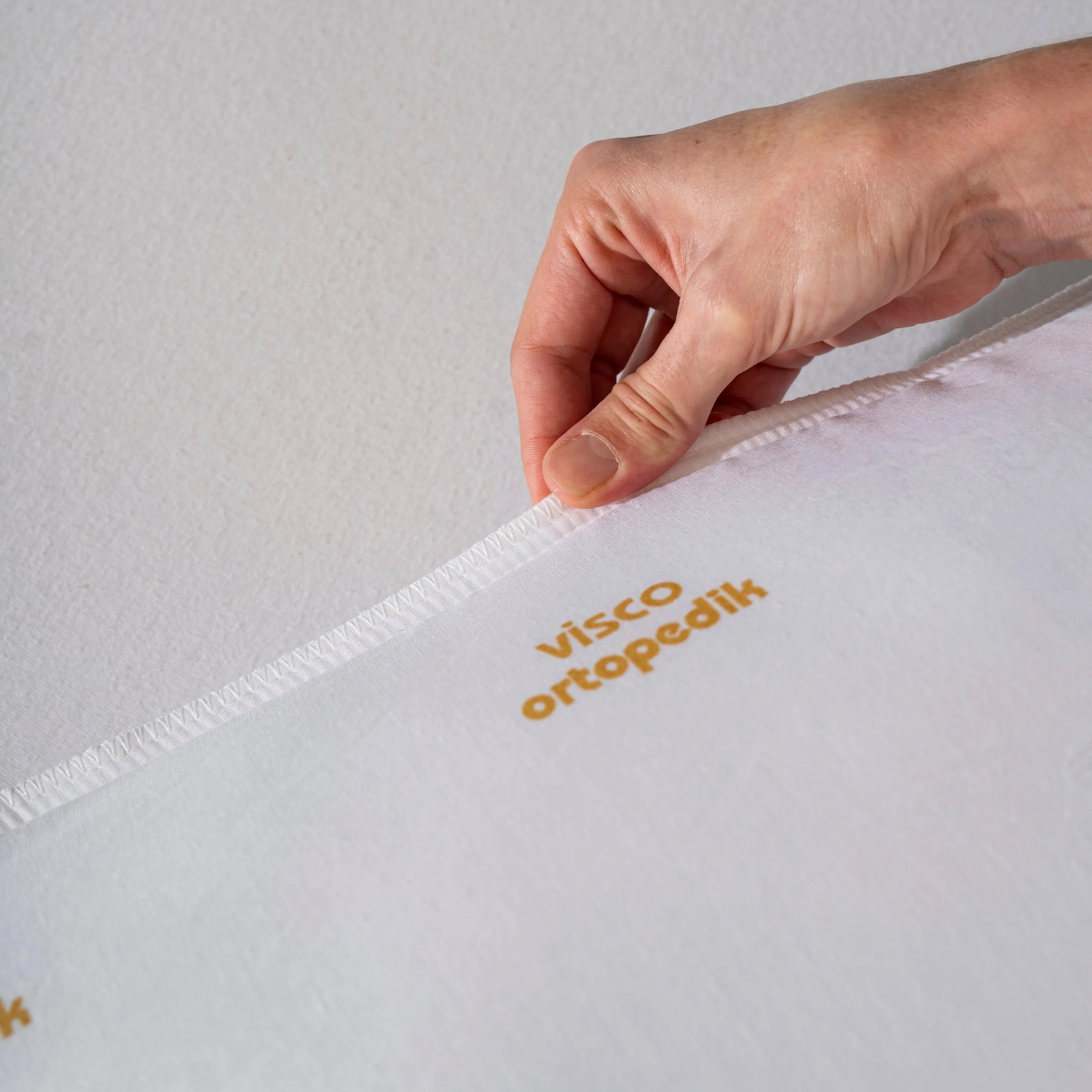 Orthopädisches Memory Foam Kissen - Nachhaltig & Atmungsaktiv